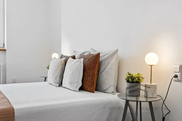 Pronájem bytu 2+kk, Praha - Břevnov, Nad Kajetánkou, 45 m2