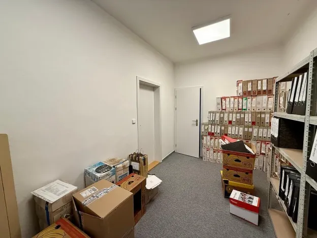 Pronájem kanceláře, Brno - Židenice, Kosmákova, 12 m2