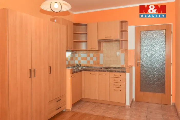 Prodej bytu 1+kk, Praha - Troja, Hnězdenská, 25 m2