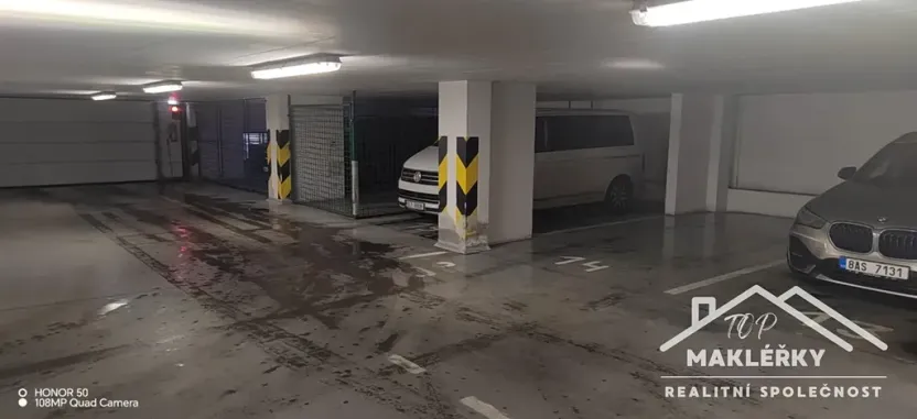 Prodej garážového stání, Praha - Modřany, Plovdivská, 14 m2