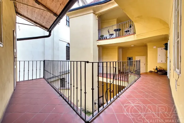 Prodej bytu 4+1, Praha - Malá Strana, Malostranské náměstí, 91 m2