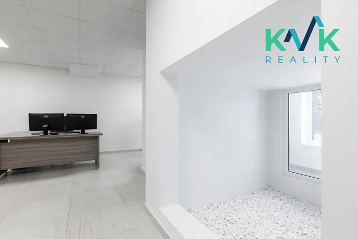 Prodej kanceláře, Karlovy Vary, Spálená, 92 m2