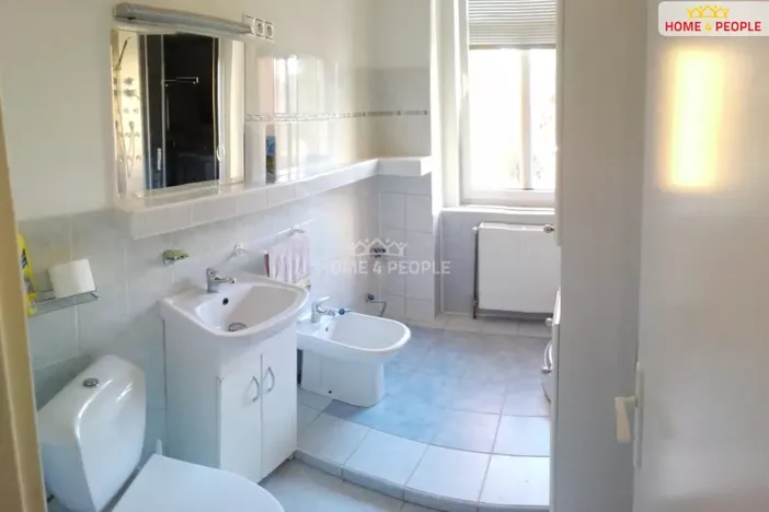 Prodej bytu 2+1, Cheb, Americká, 85 m2