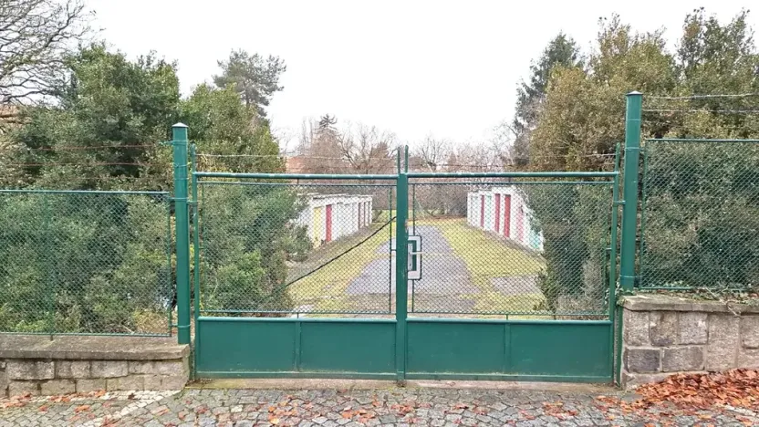 Prodej podílu pozemku pro bydlení, Praha - Dejvice, Pražákovská, 1200 m2