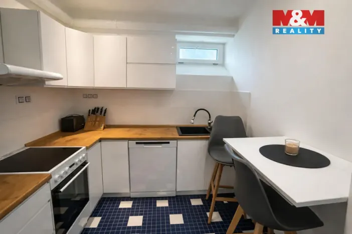 Pronájem bytu 1+1, Praha - Jinonice, Klikatá, 35 m2