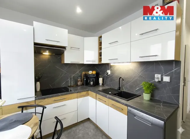 Prodej bytu 3+1, Orlová, F. S. Tůmy, 63 m2