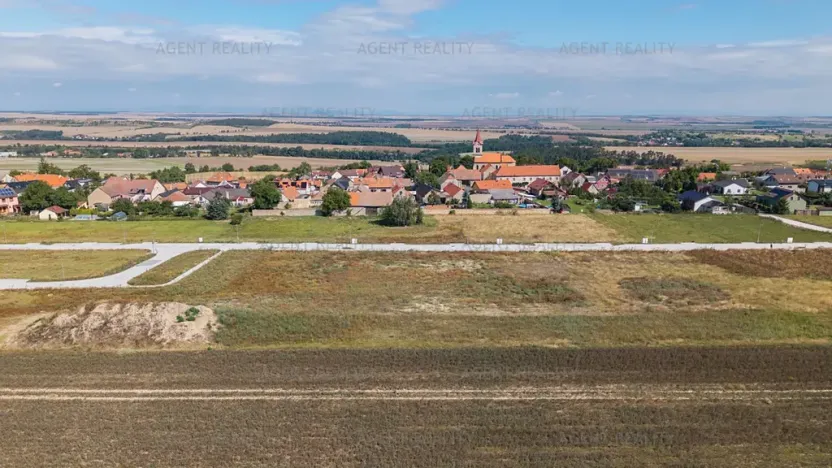 Prodej pozemku pro bydlení, Slaný, 915 m2