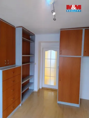 Prodej bytu 2+1, Břidličná, Komenského, 58 m2