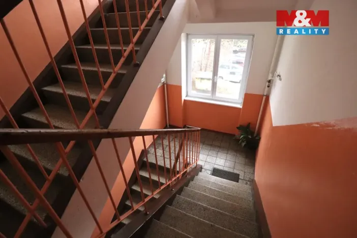 Prodej bytu 2+1, Karlovy Vary - Dvory, K. Kučery, 51 m2