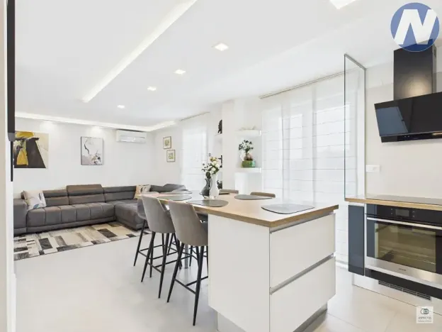 Prodej bytu 3+1, Pula, Chorvatsko, 106 m2