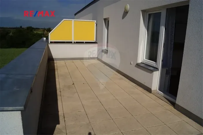 Pronájem bytu 1+kk, Praha - Vinoř, Českodubská, 36 m2