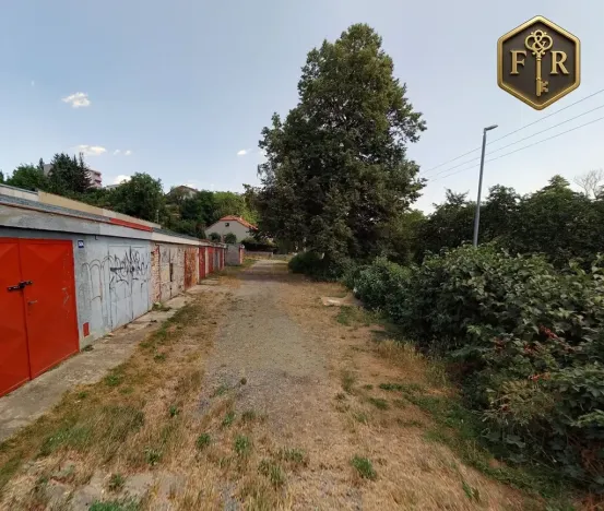 Prodej garáže, Ivančice, 21 m2