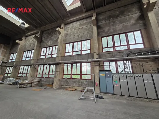 Prodej výrobních prostor, Roudnice nad Labem, Pracnerova, 2250 m2