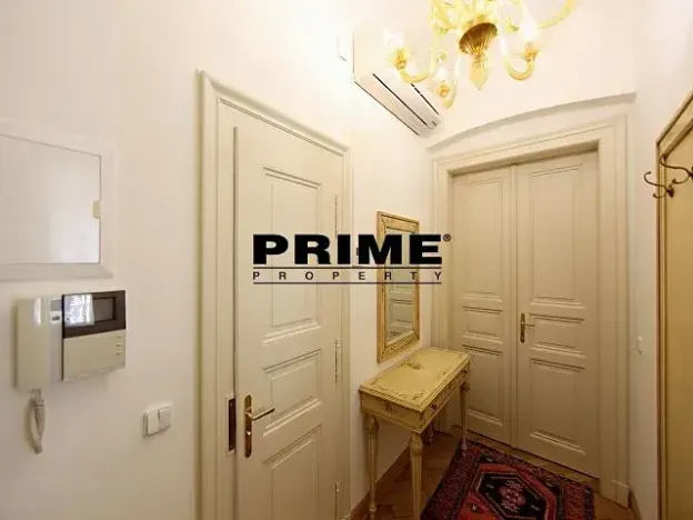 Pronájem bytu 2+1, Praha - Nové Město, Truhlářská, 77 m2