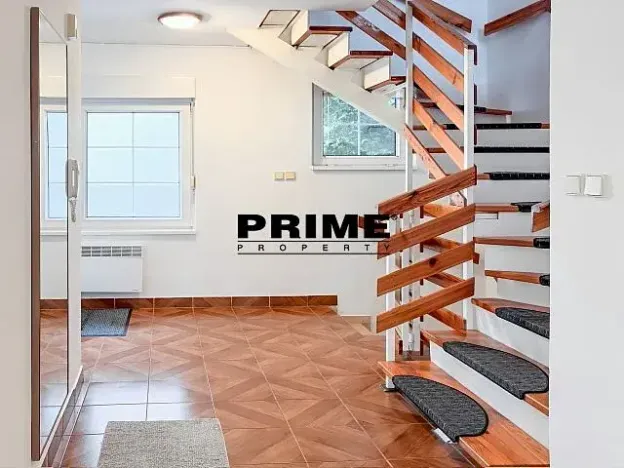 Pronájem rodinného domu, Praha - Nebušice, V březinkách, 365 m2