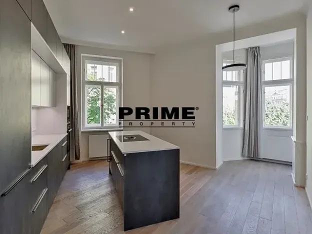 Pronájem bytu 3+1, Praha - Vinohrady, náměstí Jiřího z Poděbrad, 139 m2