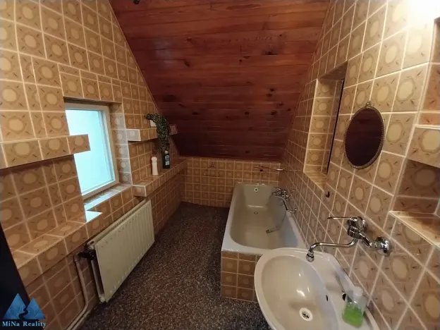 Prodej rodinného domu, Strážné, 180 m2