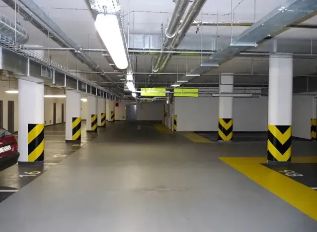 Pronájem garážového stání, Praha - Vinohrady, Korunní, 20 m2