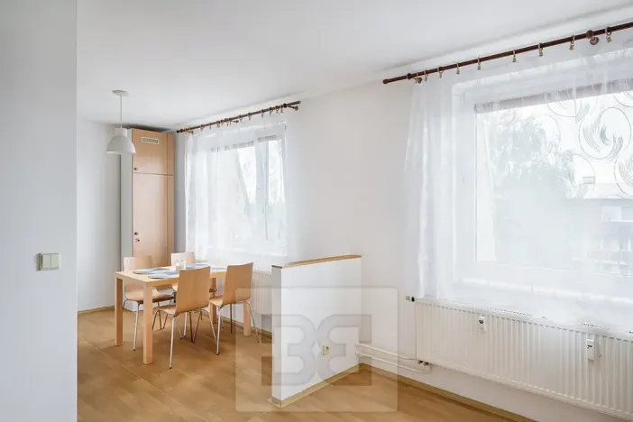 Pronájem bytu 1+kk, Milovice, 44 m2