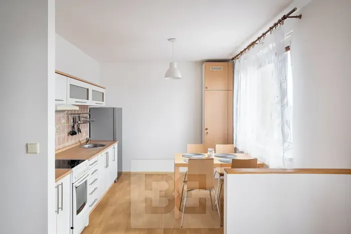 Pronájem bytu 1+kk, Milovice, 44 m2