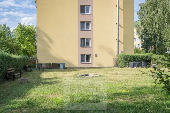 Pronájem bytu 1+kk, Milovice, 44 m2
