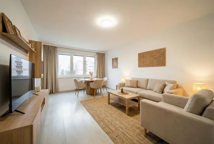 Prodej bytu 2+1, Suchdol nad Lužnicí, sídl. 9. května, 57 m2