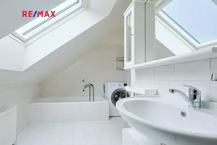 Pronájem bytu 2+1, Tlučná, V Rybníčkách, 43 m2