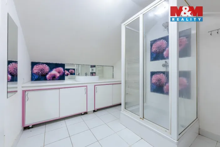 Prodej rodinného domu, Hroznětín, ČSA, 240 m2