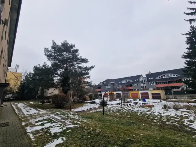 Prodej podílu bytu 3+1, Hostivice, Školská, 61 m2