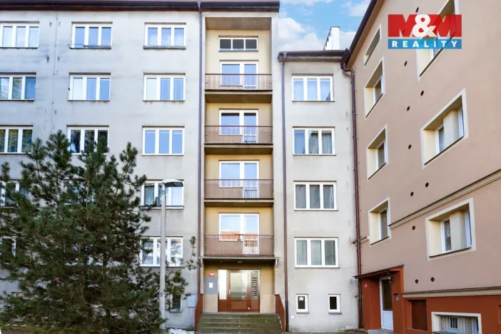 Prodej bytu 3+1, Tábor, Trocnovská, 80 m2