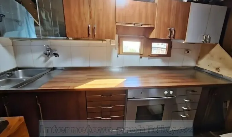 Pronájem bytu 2+kk, Praha - Vysočany, Kbelská, 28 m2