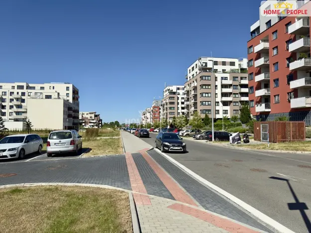 Pronájem garáže, Praha - Dolní Měcholupy, Kardausova, 14 m2