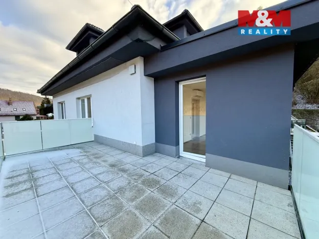 Pronájem bytu 4+kk, Měchenice, Hlavní, 71 m2