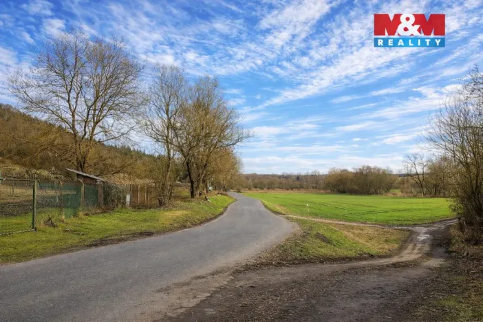 Prodej zahrady, Hoštka, 1330 m2