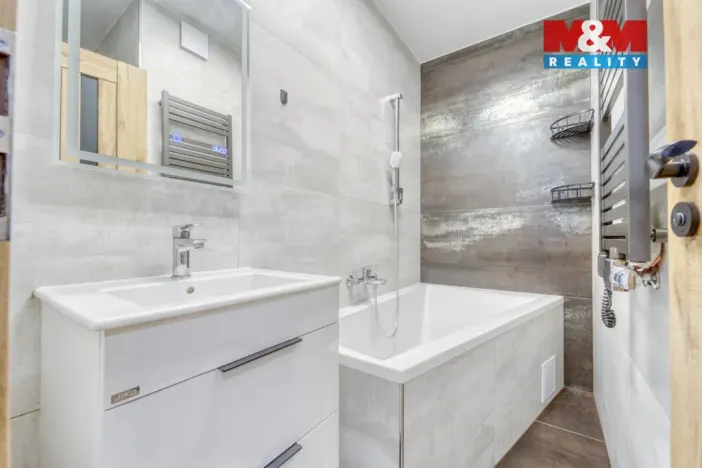 Prodej bytu 2+1, Plzeň - Jižní Předměstí, Skupova, 62 m2