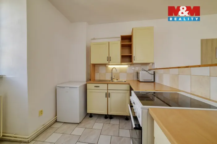 Pronájem bytu 1+kk, Cheb, Růžová, 27 m2