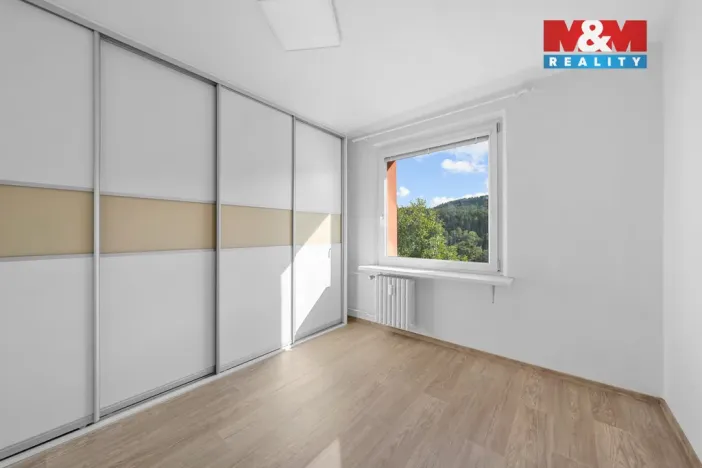 Pronájem bytu 3+1, Děčín - Děčín IX-Bynov, Sokolská, 67 m2