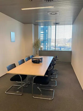 Pronájem kanceláře, Praha - Holešovice, Jankovcova, 221 m2