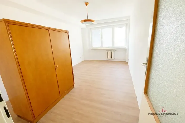 Pronájem bytu 3+1, Praha - Dejvice, Evropská, 93 m2