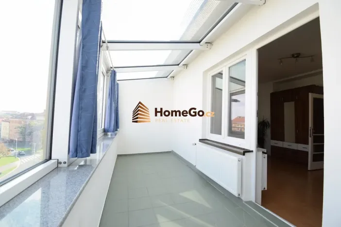 Pronájem bytu 1+kk, Praha - Nusle, Lounských, 45 m2