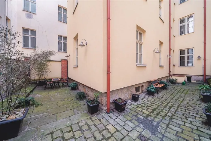 Pronájem bytu 1+1, Plzeň - Vnitřní Město, Veleslavínova, 38 m2