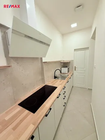 Pronájem bytu 2+1, Praha - Smíchov, Na Plzeňce, 58 m2