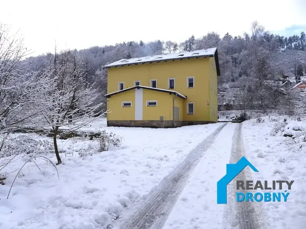 Pronájem bytu 1+1, Děčín, Družstevní, 37 m2