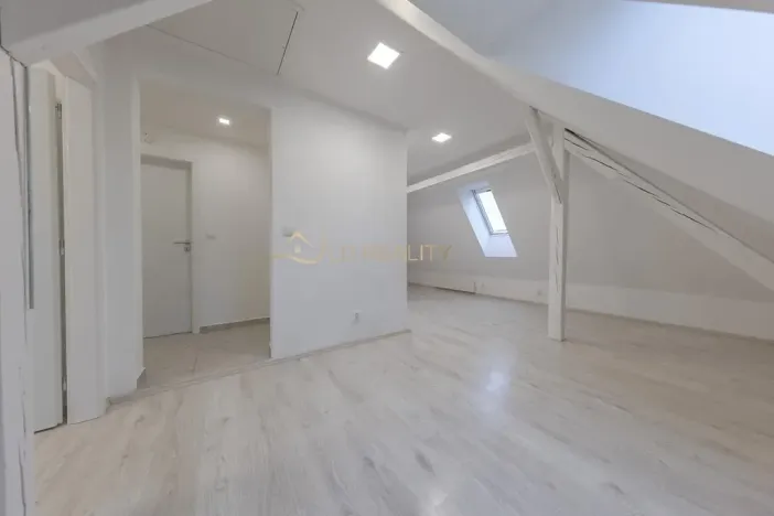 Prodej bytu 2+kk, Olomouc, Husitská, 60 m2