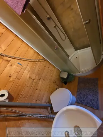 Pronájem bytu 1+kk, Praha - Modřany, U pily, 20 m2