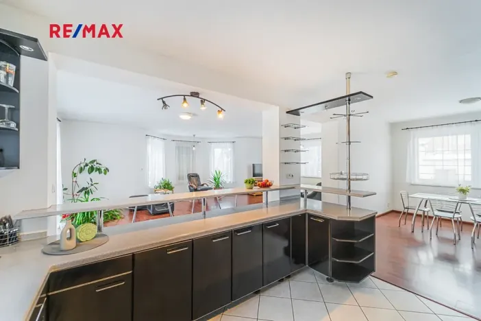 Prodej rodinného domu, Žilina, Zahradní, 774 m2