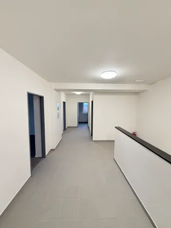 Pronájem kanceláře, Dobřejovice, 541 m2