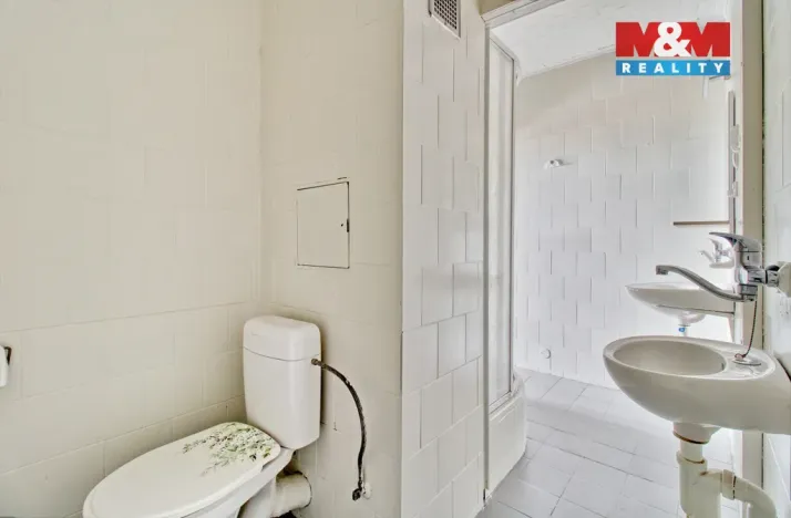 Prodej bytu 2+1, Chomutov, Jirkovská, 61 m2