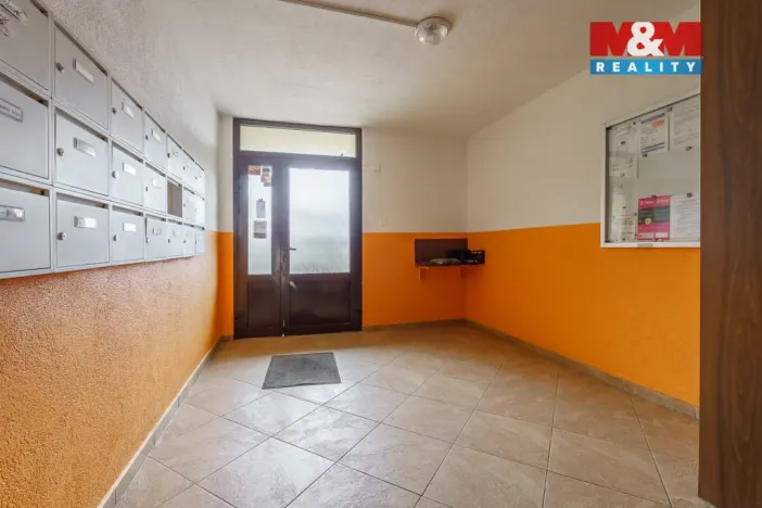 Pronájem bytu 1+1, Karlovy Vary - Stará Role, Okružní, 36 m2