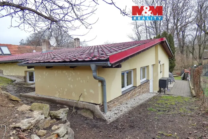 Prodej bytu 2+kk, Červené Pečky, Dobešovice, 66 m2